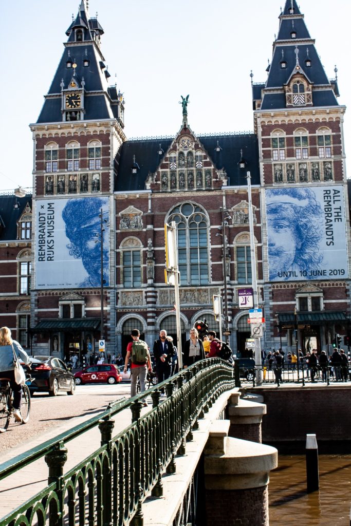 Experience Arts: Travel Amsterdam and visit museums