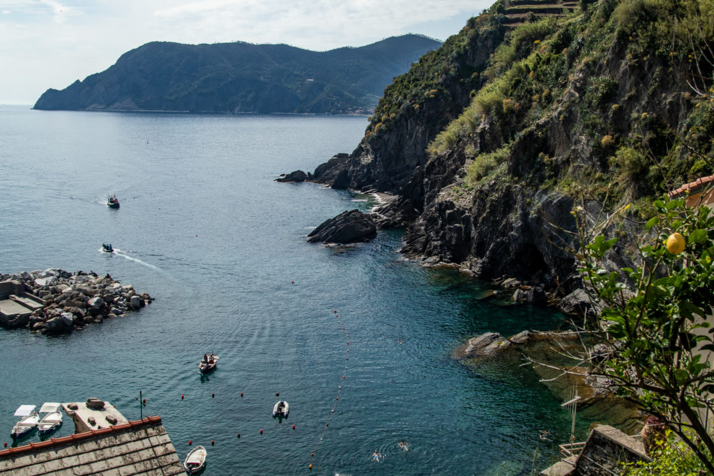 cinque terre italy: ocean views on the corniglia to vernazza hike