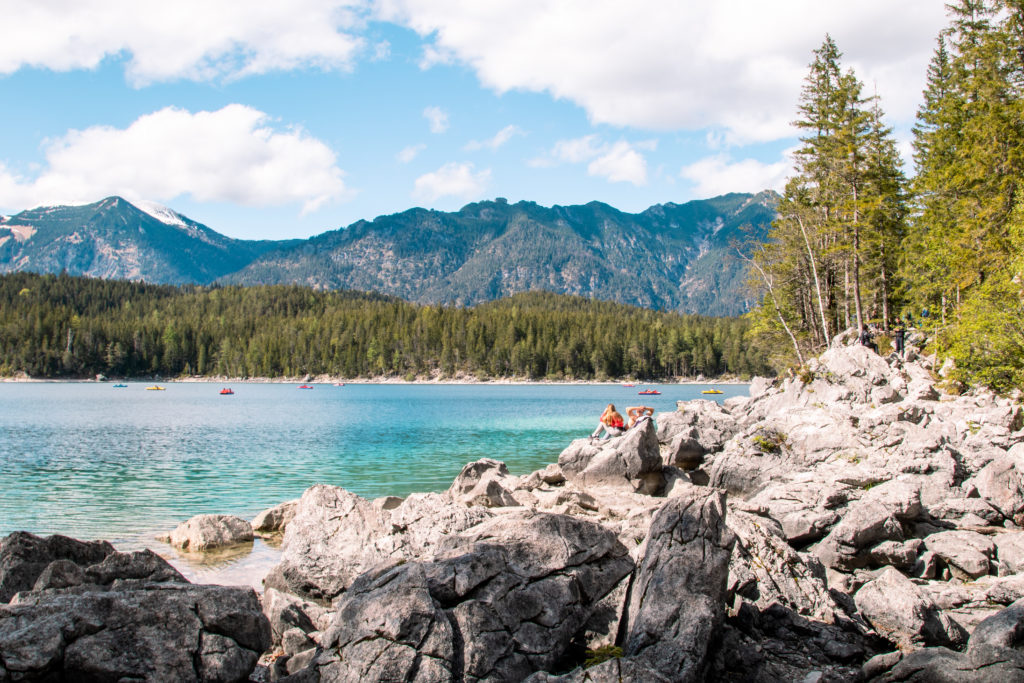 travel guide to garmisch-Partenkirchen: Eibsee views