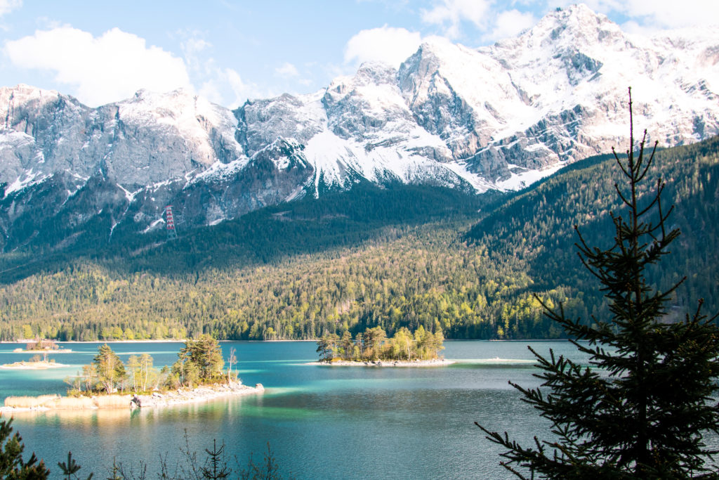 best things to do in bavaria: hike around Lake Eibsee