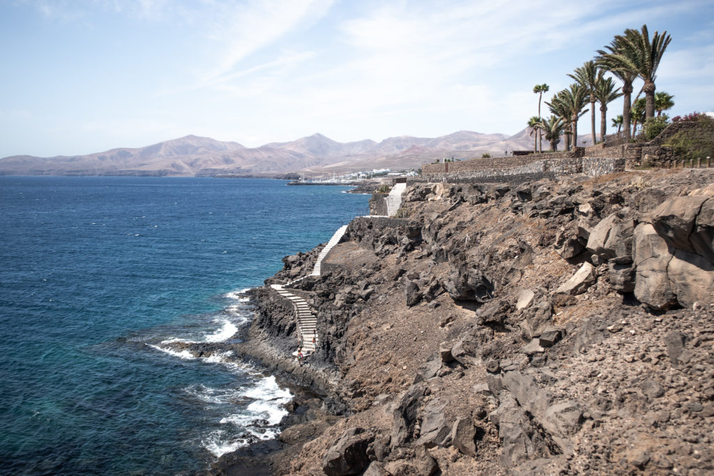 the best things to do in Lanzarote: cliff walk